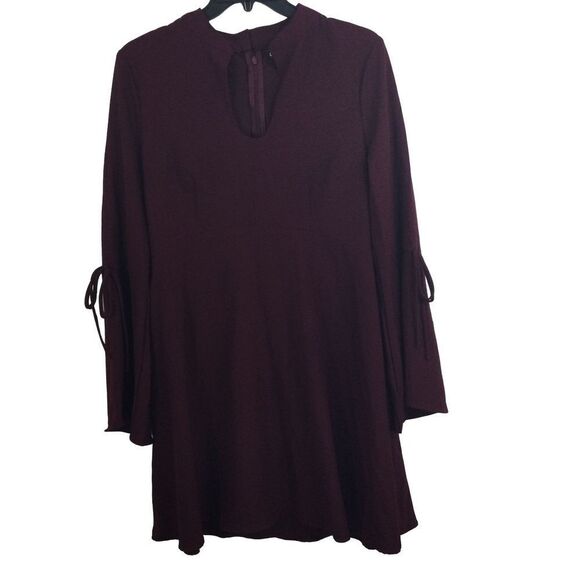 ECI Beige New York Womens Bell Sleeve Fit & Flare Dress Wine Size 8 NWT - Picture 1 of 9